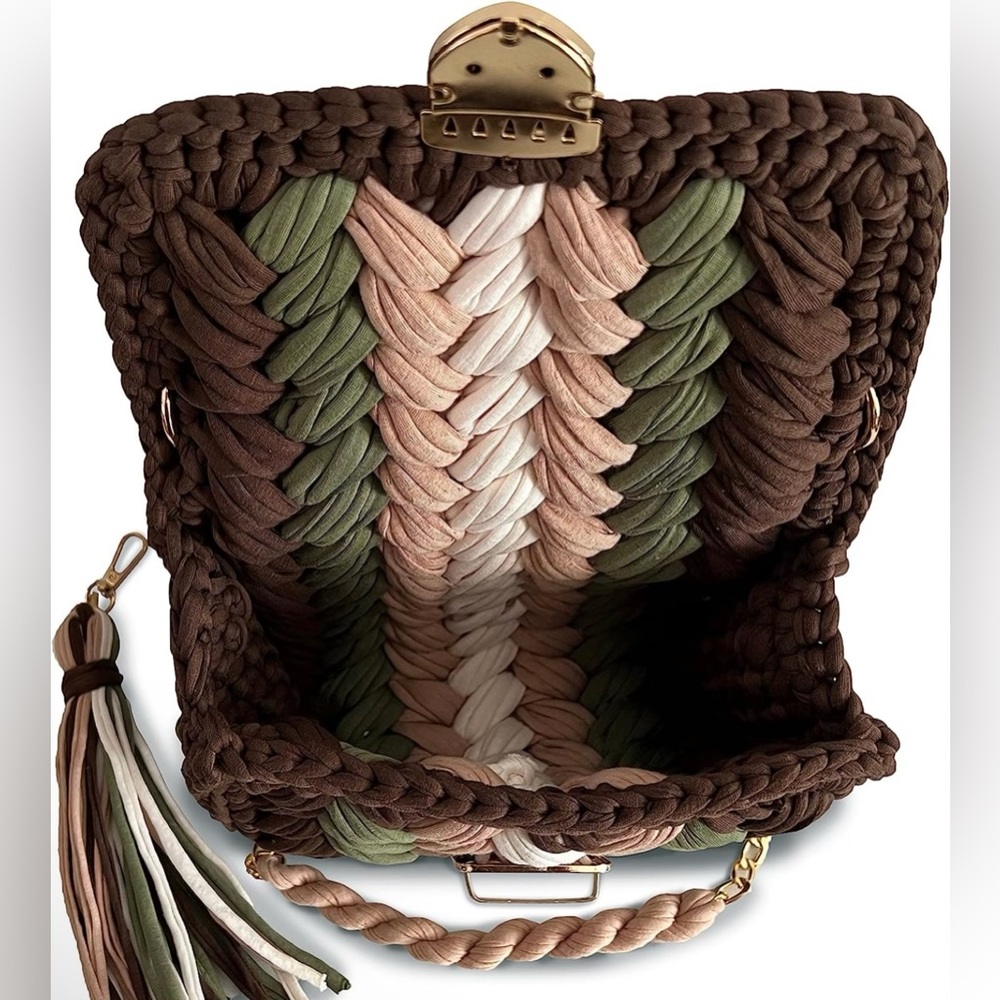Custom Crocheted Handbag-Handcrafted - Picture 6 of 9